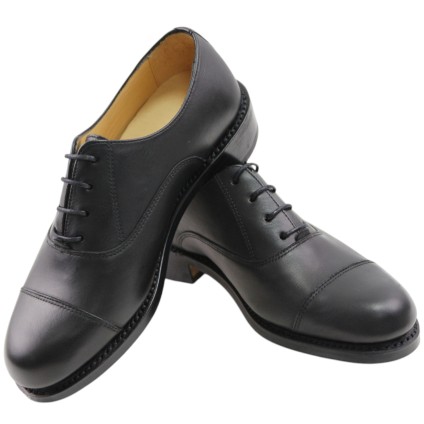 Sapatos pretos